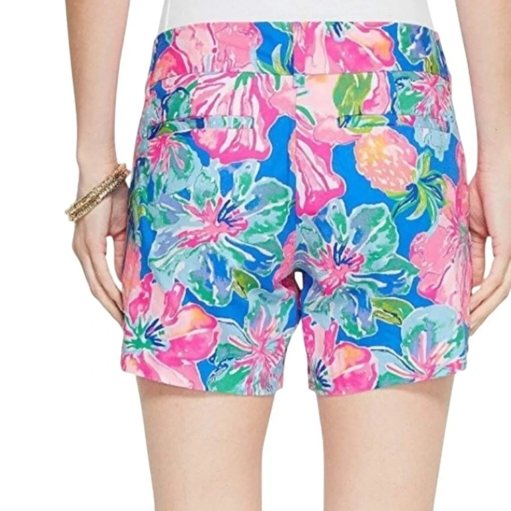 Lilly Pulitzer 5 Inch Callahan Shorts in the Beckon Blue Jungle‎ Utopia